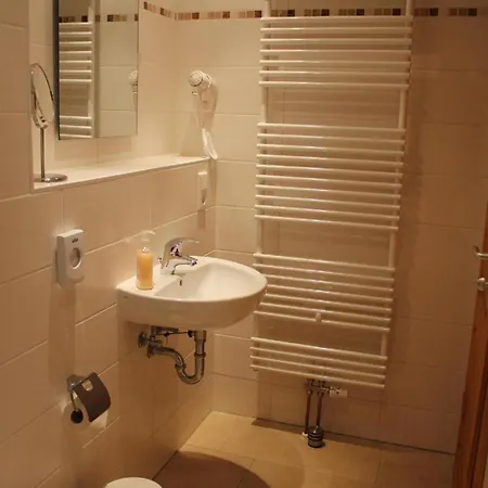 Gemuetliches Doppelzimmer In Mit Garten Und Terrasse *