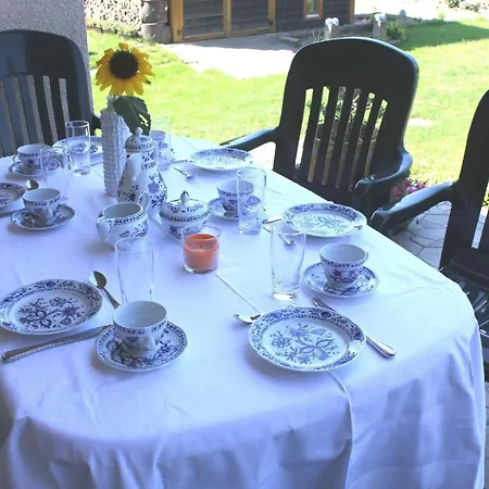 Gemuetliches Doppelzimmer In Mit Garten Und Terrasse