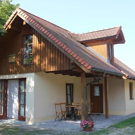 Gemuetliches Doppelzimmer In Mit Garten Und Terrasse דירה *