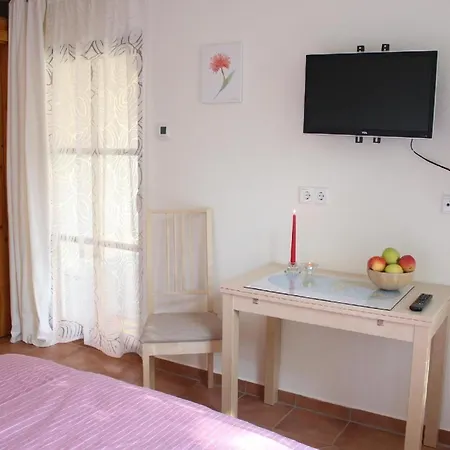 Apartment Gemuetliches Doppelzimmer In Mit Garten Und Terrasse *