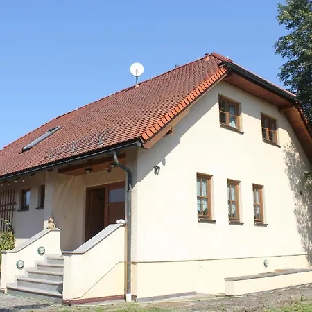 Apartment Gemuetliches Doppelzimmer In Mit Garten Und Terrasse Pirna