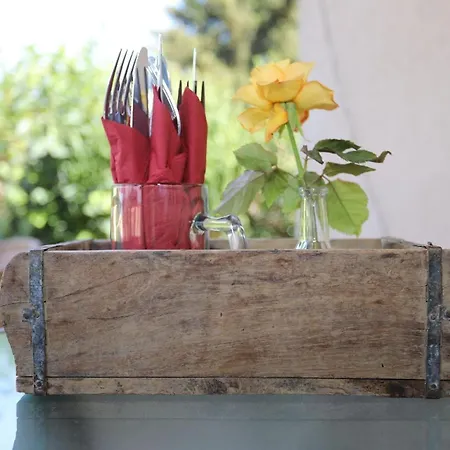 Gemuetliches Doppelzimmer In Mit Garten Und Terrasse * פירנה
